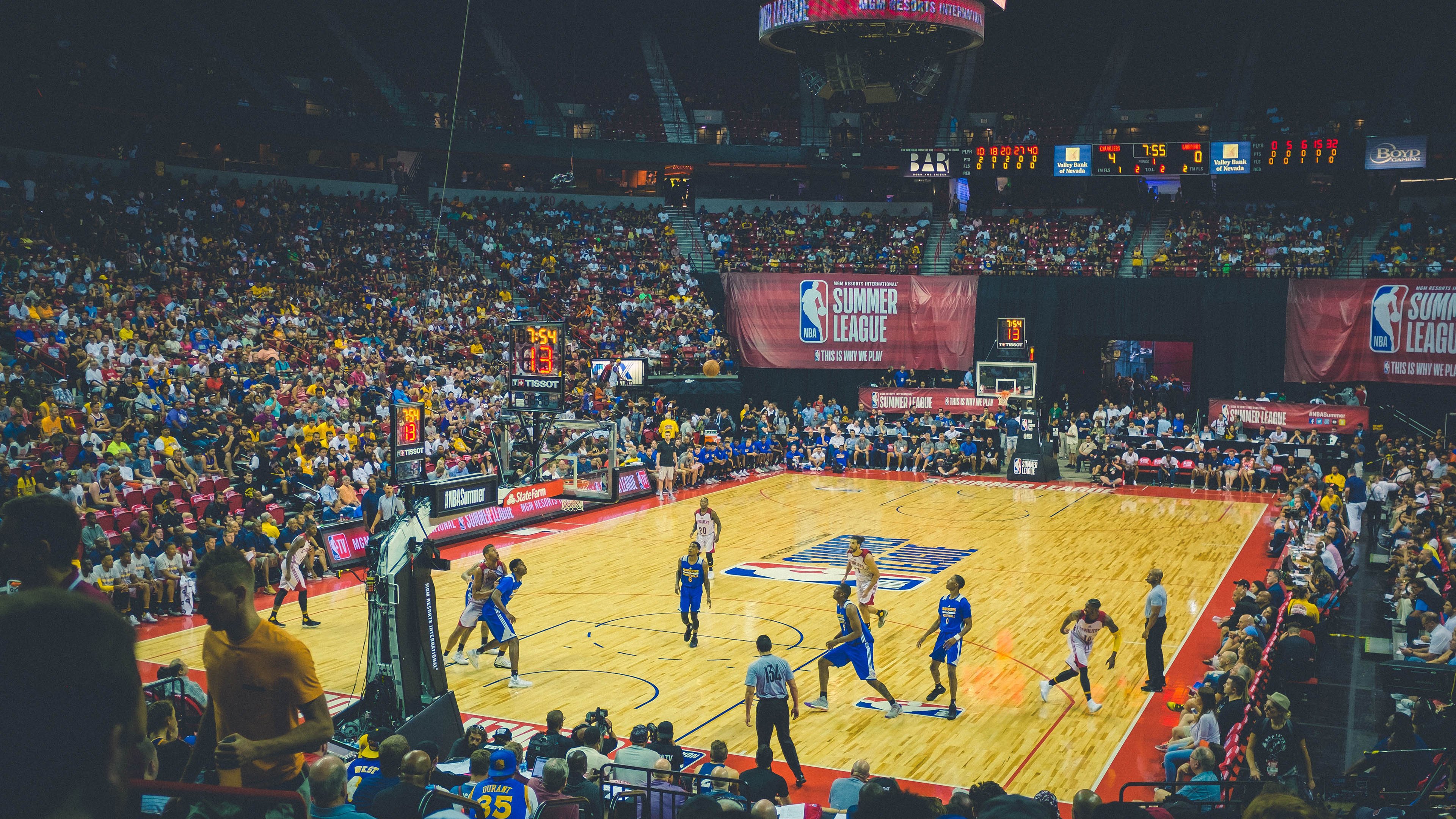 巴西举办篮球主题展览，巴西篮球全武行