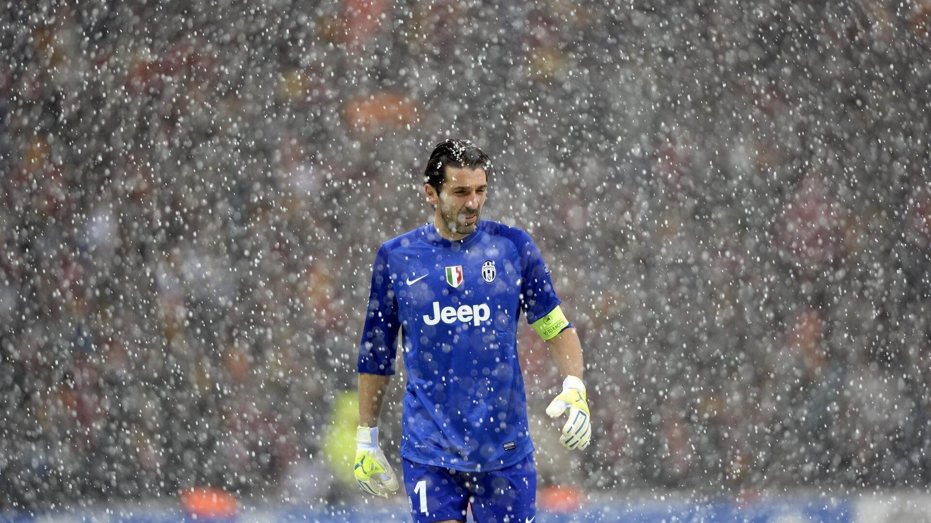 英超：利物浦3-4爆冷输给伯恩茅斯，场面跌宕起伏，利物浦英超捧杯